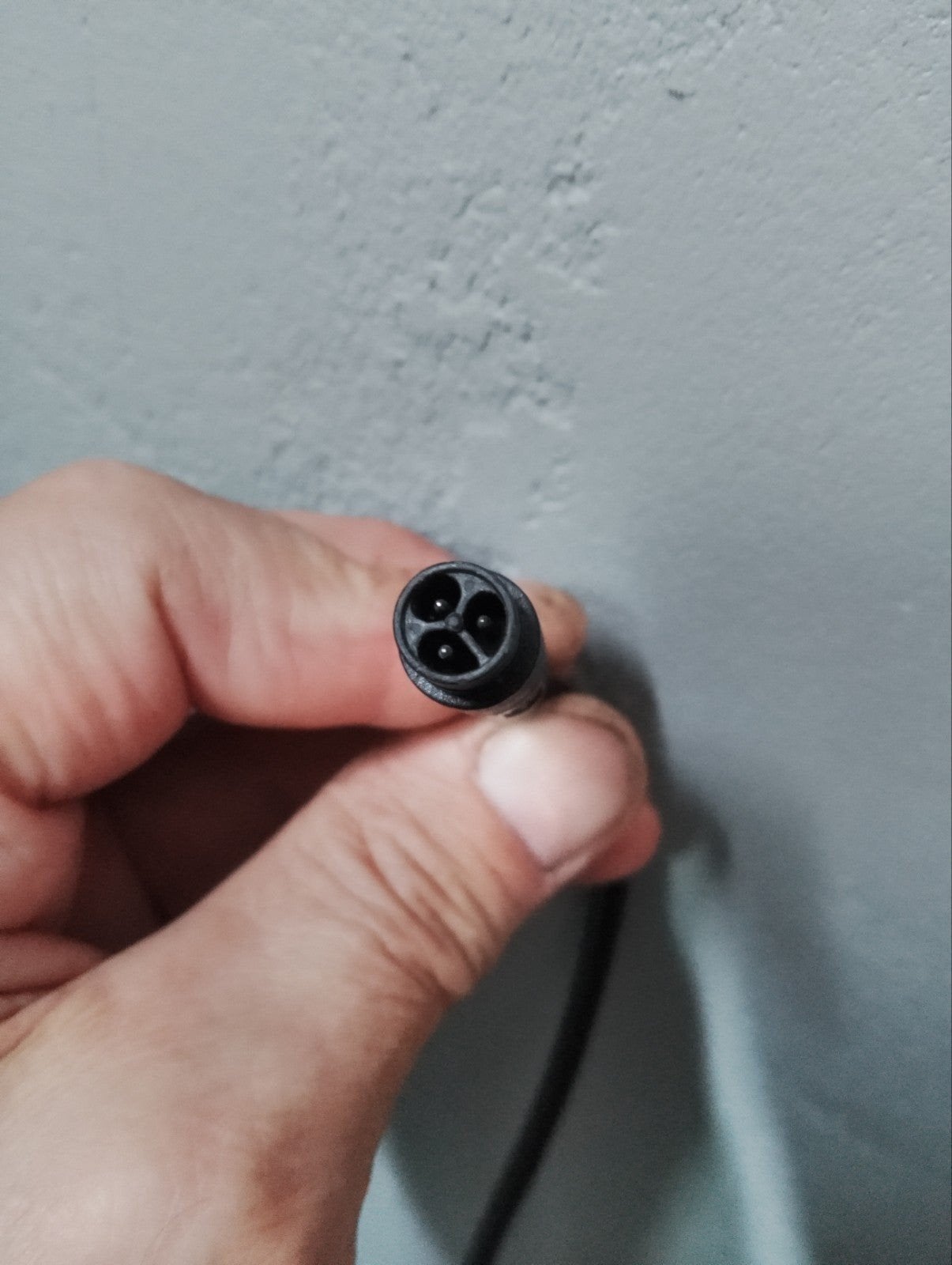 Je cherche un chargeur pour le Veloci Vivid., Vélos & Vélomoteurs, Enlèvement