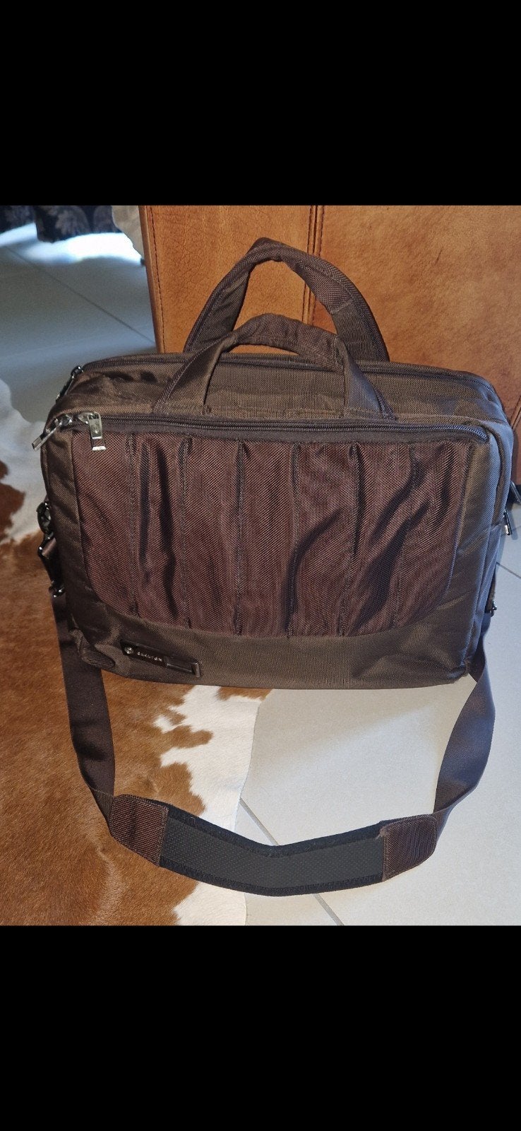 Laptoptas, Computers en Software, Meerdere vakken, Bruin, 17 inch of meer, Ophalen of Verzenden