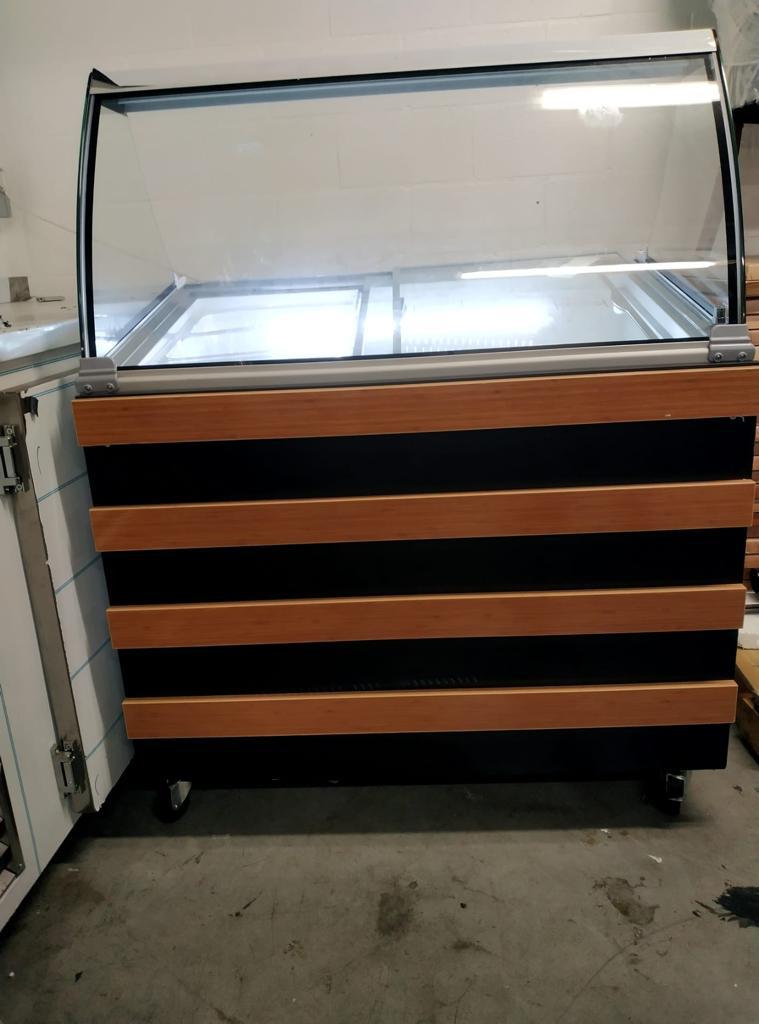 Vitrine à glace Ugur neuve avec LED-qualité professionnelle, Enlèvement