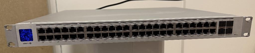 Unifi USW Pro 48 PoE, Computers en Software, Netwerk switches, Ophalen, Gebruikt