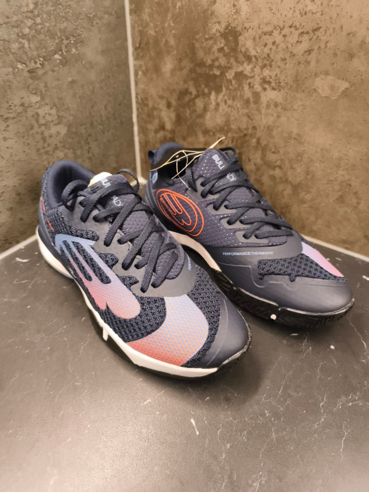 Bullpadel new 42.5 - 43 et 43.5, Enlèvement ou Envoi