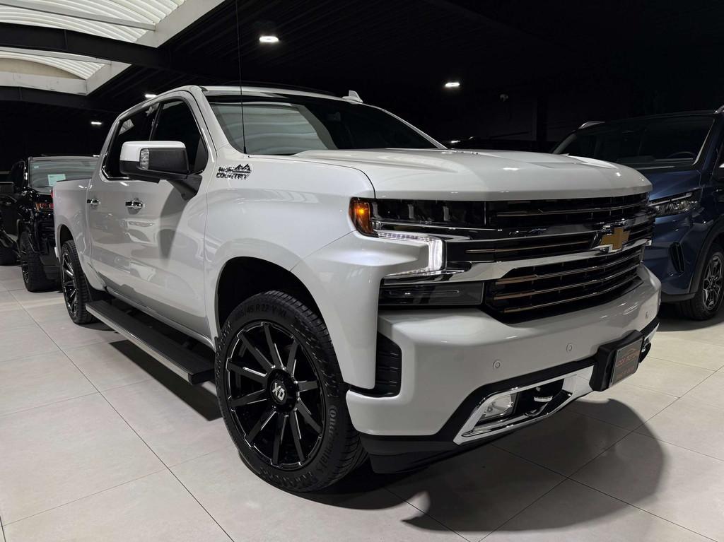 Chevrolet Silverado 6.2L V8 HIGH COUNTRY 4X4 426cv LPG full, Autos, Chevrolet, Alarme, 4 portes, Entreprise, 375 g/km