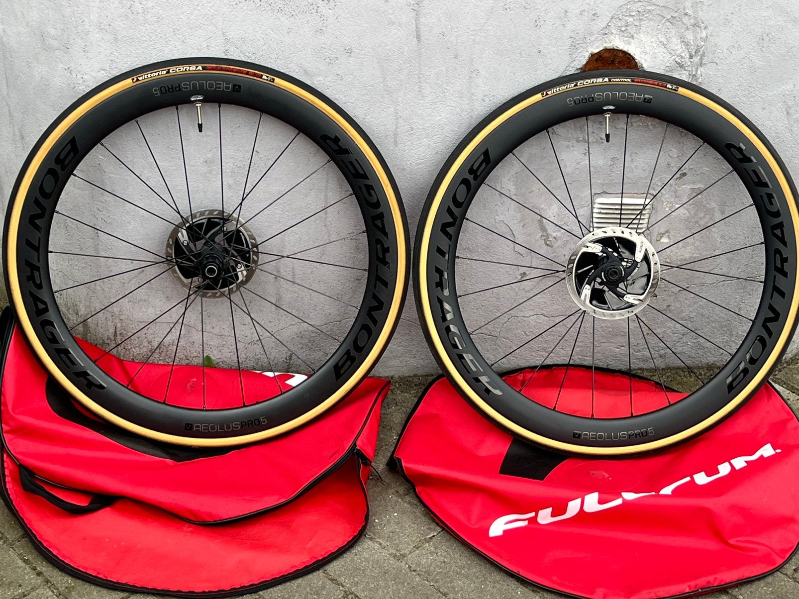 Wielenset Bontrager Aeolus Pro 5, Fietsen en Brommers, Ophalen, Zo goed als nieuw