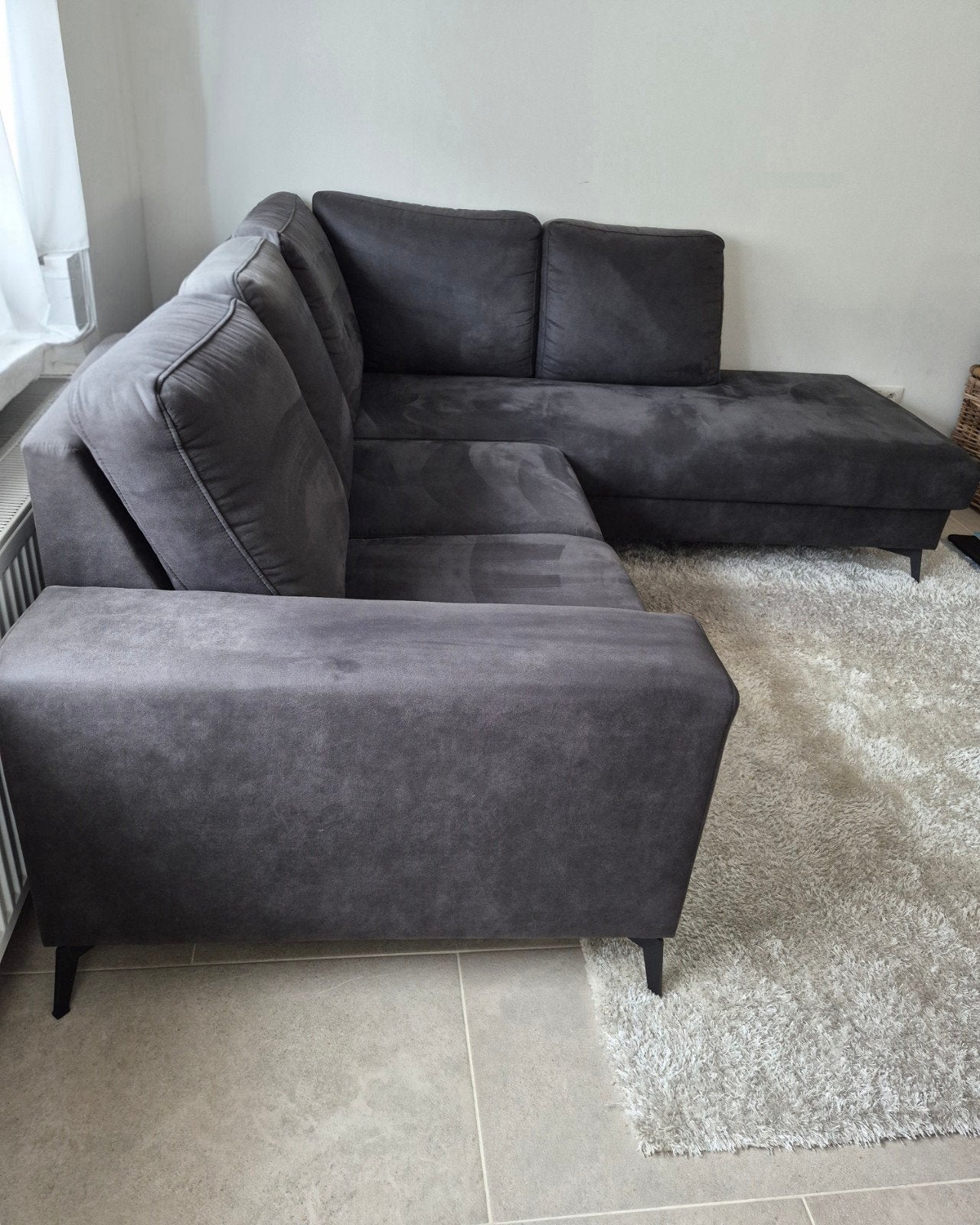 Belle assise d'angle en velours gris foncé, Maison & Meubles, Enlèvement, Comme neuf, Tissus