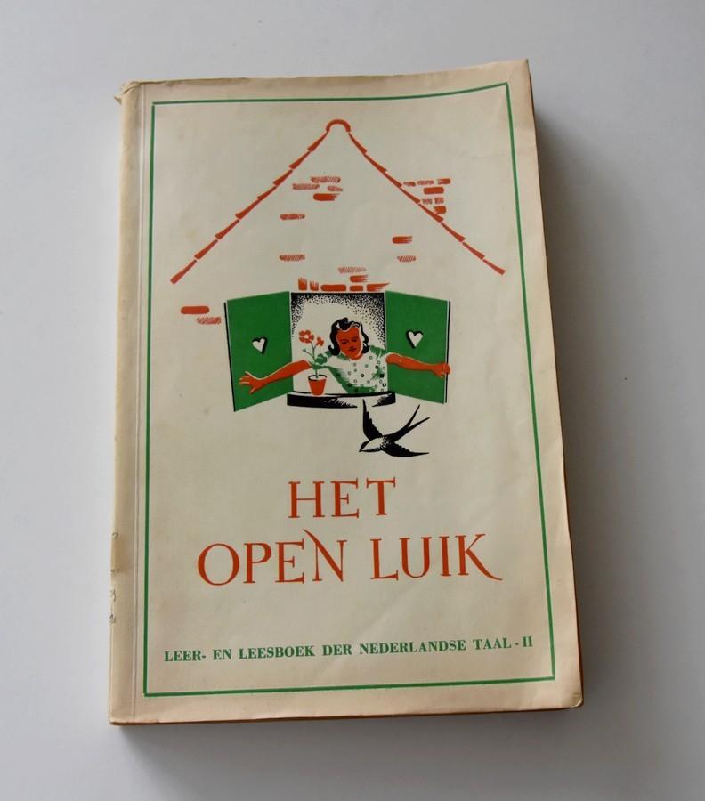 Het open luik 1947, Ophalen of Verzenden, Gelezen