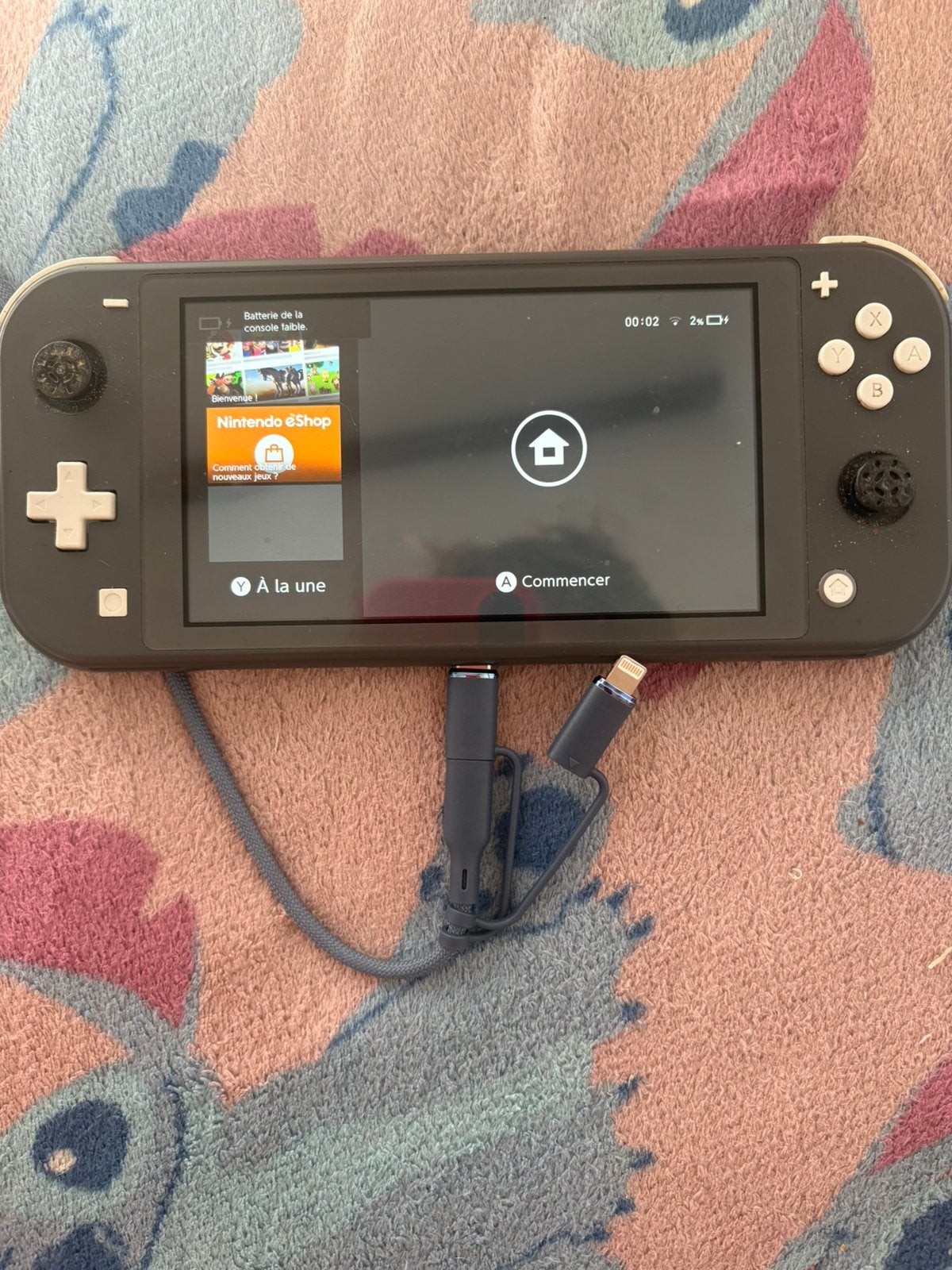 Nintendo Switch Lite grise avec housse rigide Mario et Crash, Enlèvement, Comme neuf