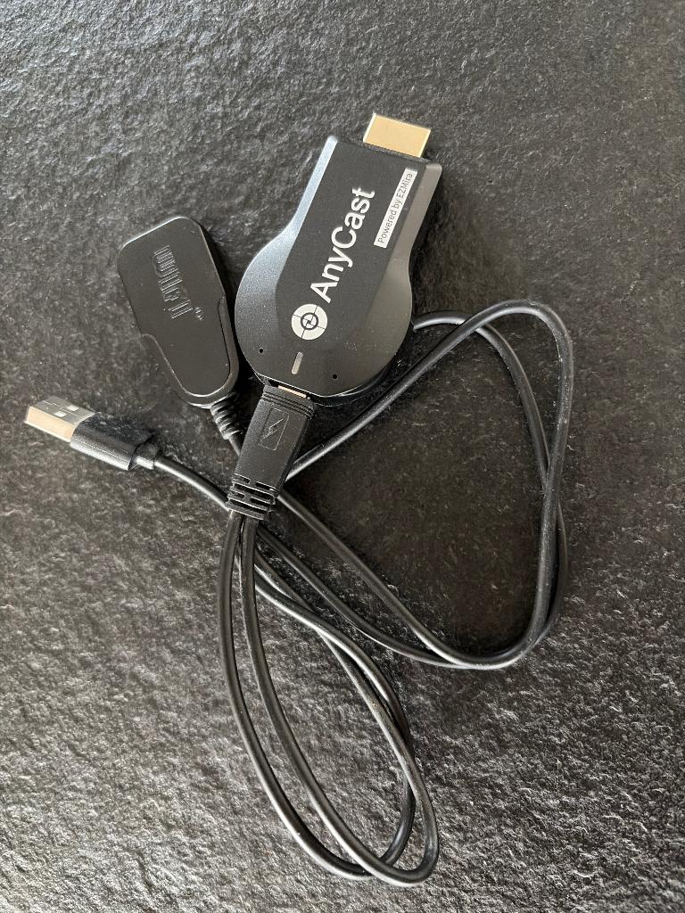Google Chromecast - Anycast Ezmira, Ophalen of Verzenden, Zo goed als nieuw