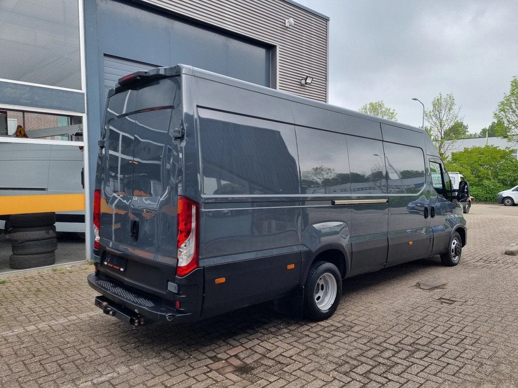 Iveco Daily 35C18 3.0D 180 PK L4H2 Maxi Hi-Matic Euro 6, Auto's, Bestelwagens en Lichte vracht, Achterwielaandrijving, Gebruikt