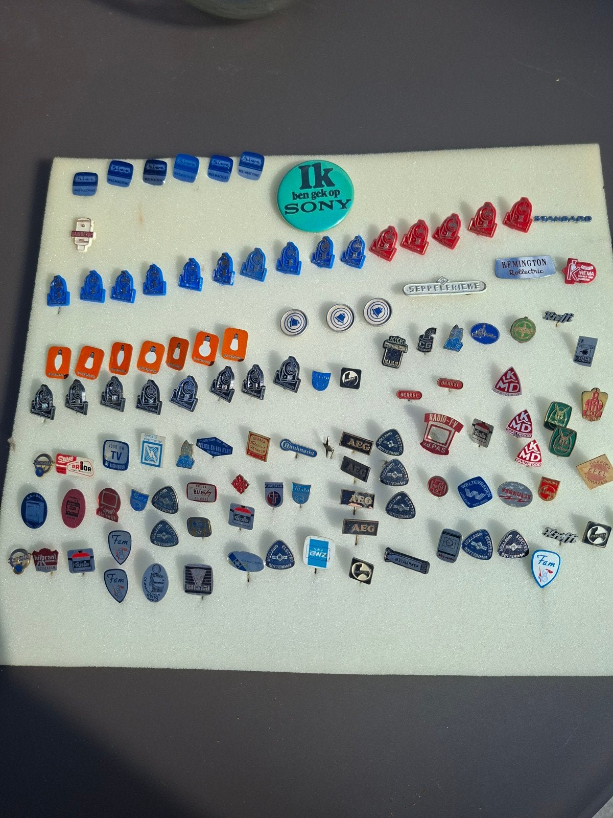 tientallen speltjes, Verzamelen, Ophalen of Verzenden, Gebruikt, Merk, Speldje of Pin