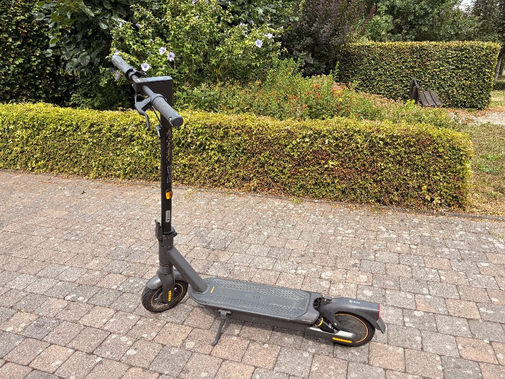 Trottinette Ninebot KickScooter MAX G2 E Powered by Segway, Enlèvement, Comme neuf, Step électrique (E-scooter), Segway Ninebot