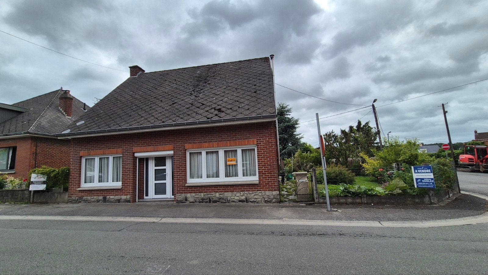 Maison 4 façades avec jardinet proche Tournai et fronti, Immo, Maisons à vendre