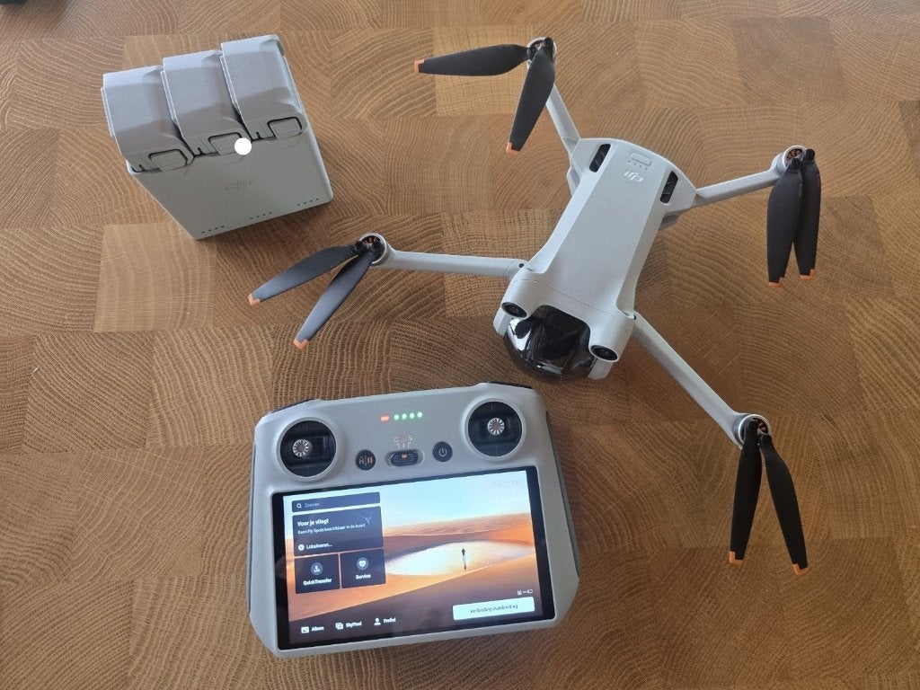 dji mini pro 3, TV, Hi-fi & Vidéo, Drone avec caméra, Enlèvement ou Envoi, Moins de 250 g, Qualité supérieure