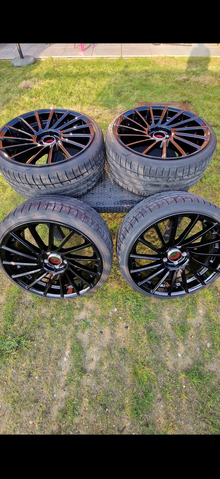 Mooie zwarte motec velgen + kumho banden, Banden en Velgen, Zomerbanden, Ophalen, 19 inch