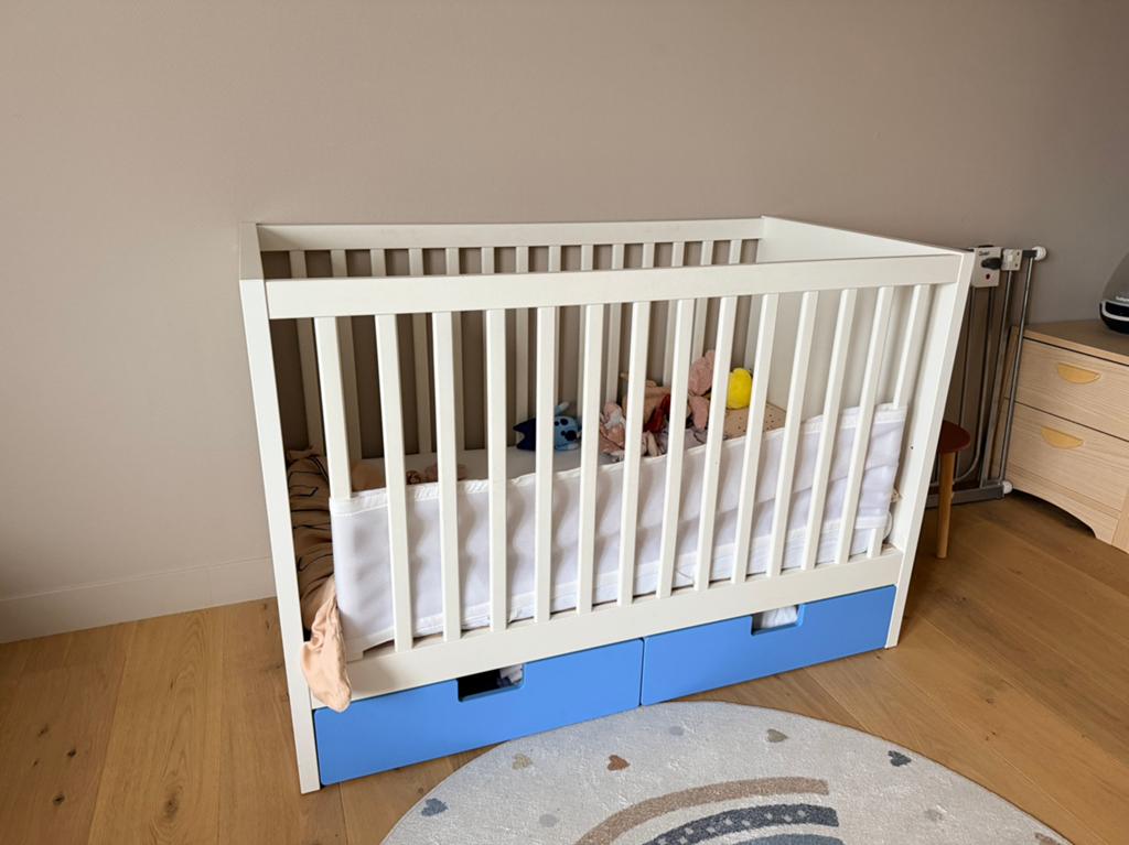Kinderbed met lades en matras (set), Kinderen en Baby's, Ophalen, Zo goed als nieuw