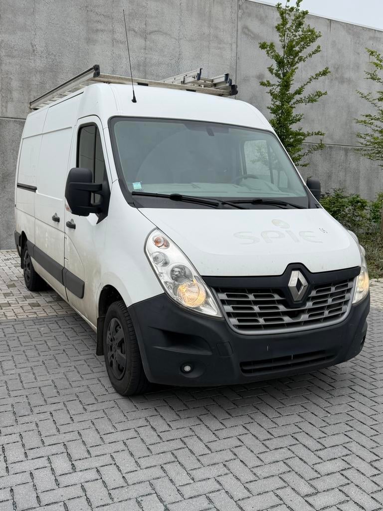 Renault MASTER 2.3 L2H2 145PK 2017 (BTW) EXPORT, Auto's, Stof, Renault, Bedrijf, 183 g/km