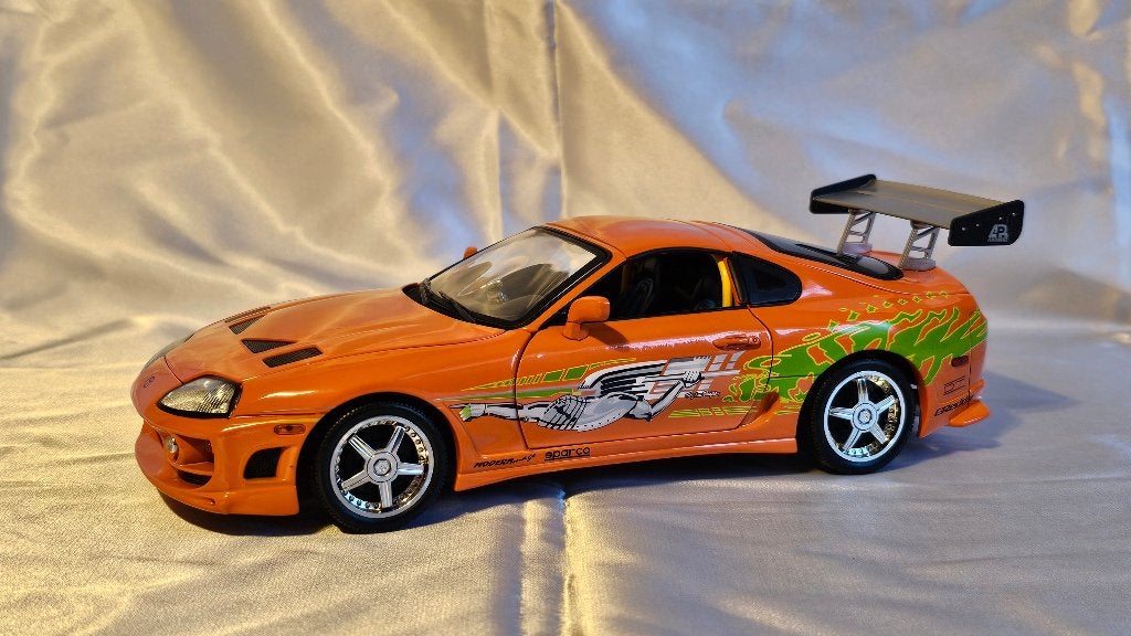 ERTL Toyota Supra Fast and Furious 1/18, Enlèvement ou Envoi, Comme neuf, Voiture, ERTL
