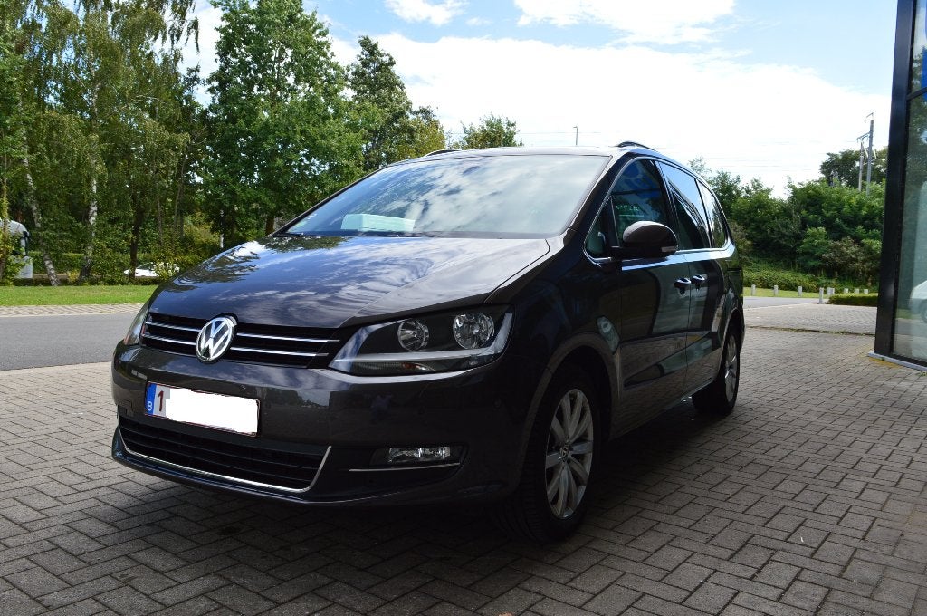 VW Sharan 2.0 Tdi 7 places Navi PDC panorama en cuir, Autos, Cuir, Achat, Entreprise, Noir