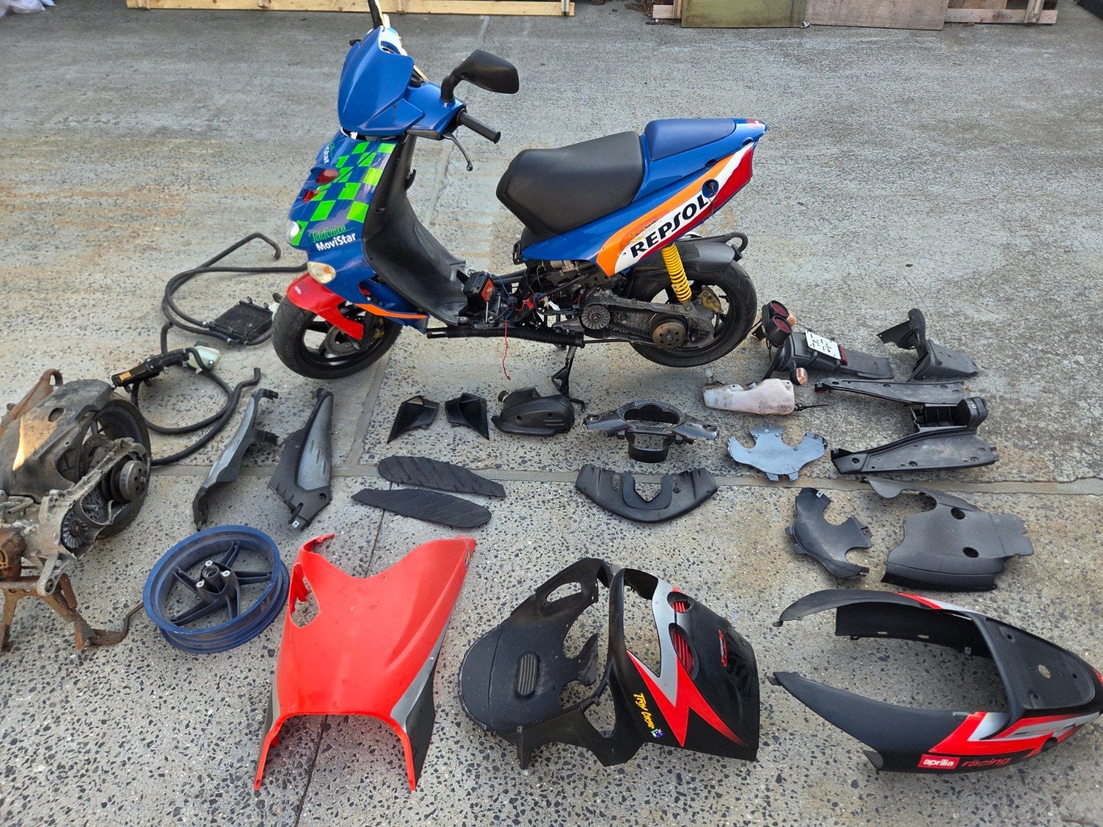 Aprilia ditech LISEZ LA DESCRIPTION ! ne démarre pas, Enlèvement