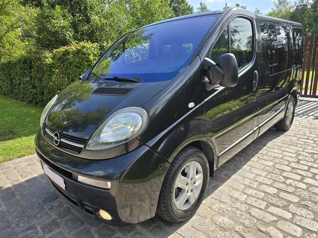 Opel Vivaro 1.9 CDTi Tour / 62.145 km / 7 ztpl, Autos, Achat, Vivaro, 4 portes, Entreprise