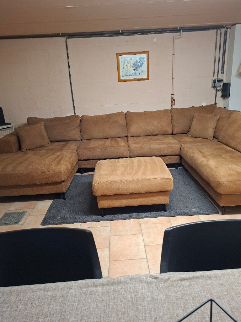 Bruine hoeksalon met salontafel, Ophalen, Zo goed als nieuw, Stof