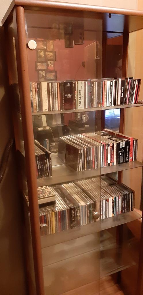 Glazen vitrinekast, Huis en Inrichting, Kasten | Boekenkasten, Ophalen
