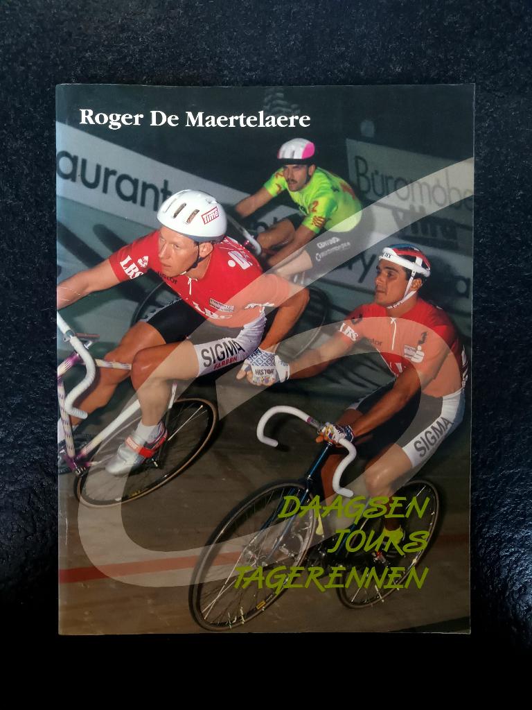 Zesdaagsen + gratis Wielerjaarboek 1981, Verzenden, Roger De Maertelaere, Lopen en Fietsen, Zo goed als nieuw