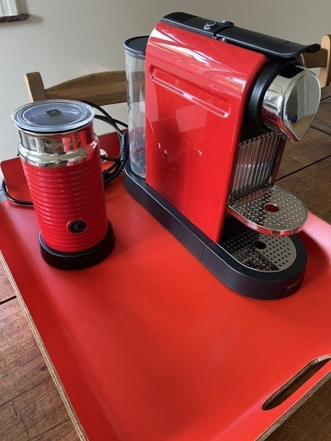 Krups Nespresso Citiz Rouge cerise & émulsionneur à lait, Electroménager, Enlèvement, Utilisé