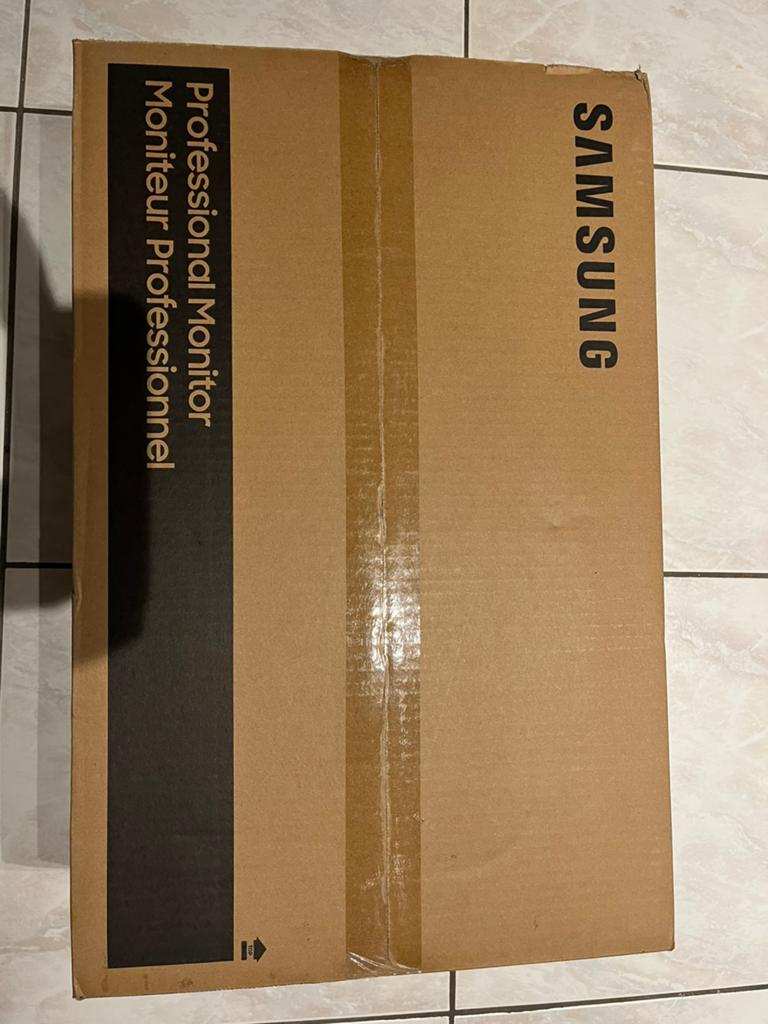 Monitor samsung s24+keyboard+gaming mouse, Ophalen, Zo goed als nieuw