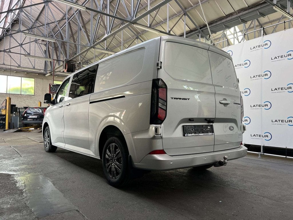 Ford Transit Custom Multi-Use Limited 320L 136Pk A8 PACK6 +, Stof, Gebruikt, Euro 6, Overige kleuren