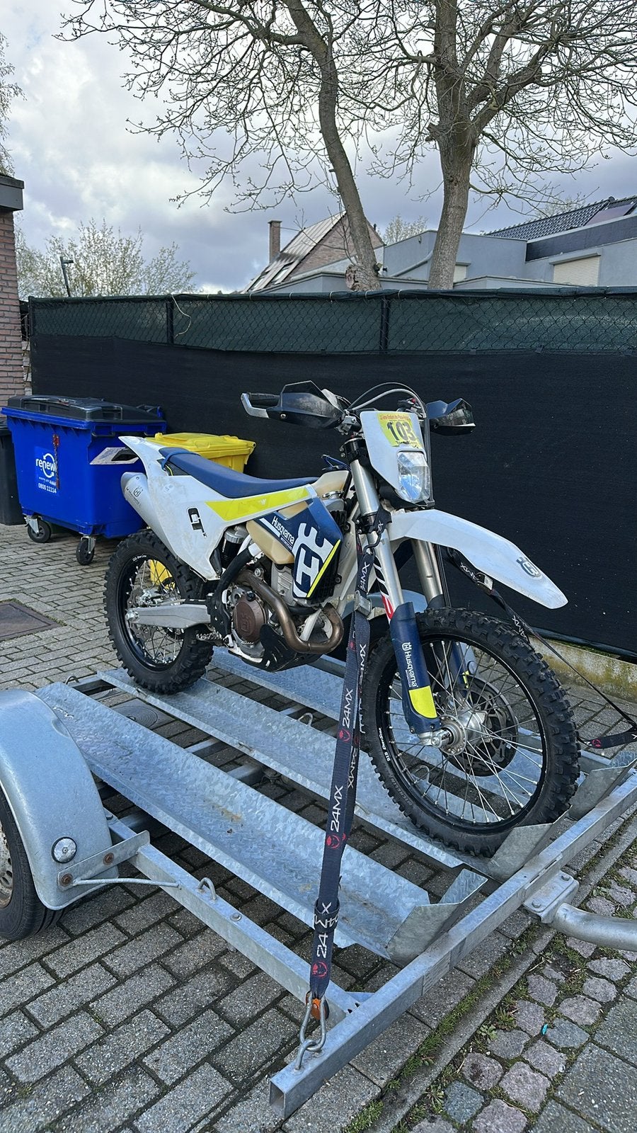 Husqvarna FE 250 4 takt enduro