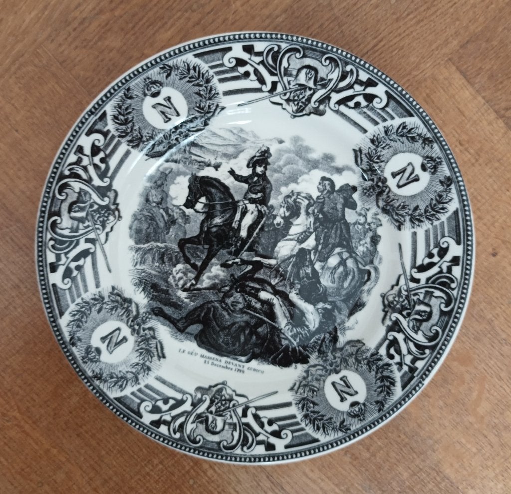 Série de 8 assiettes de collection Napoléon La Louvière, Enlèvement