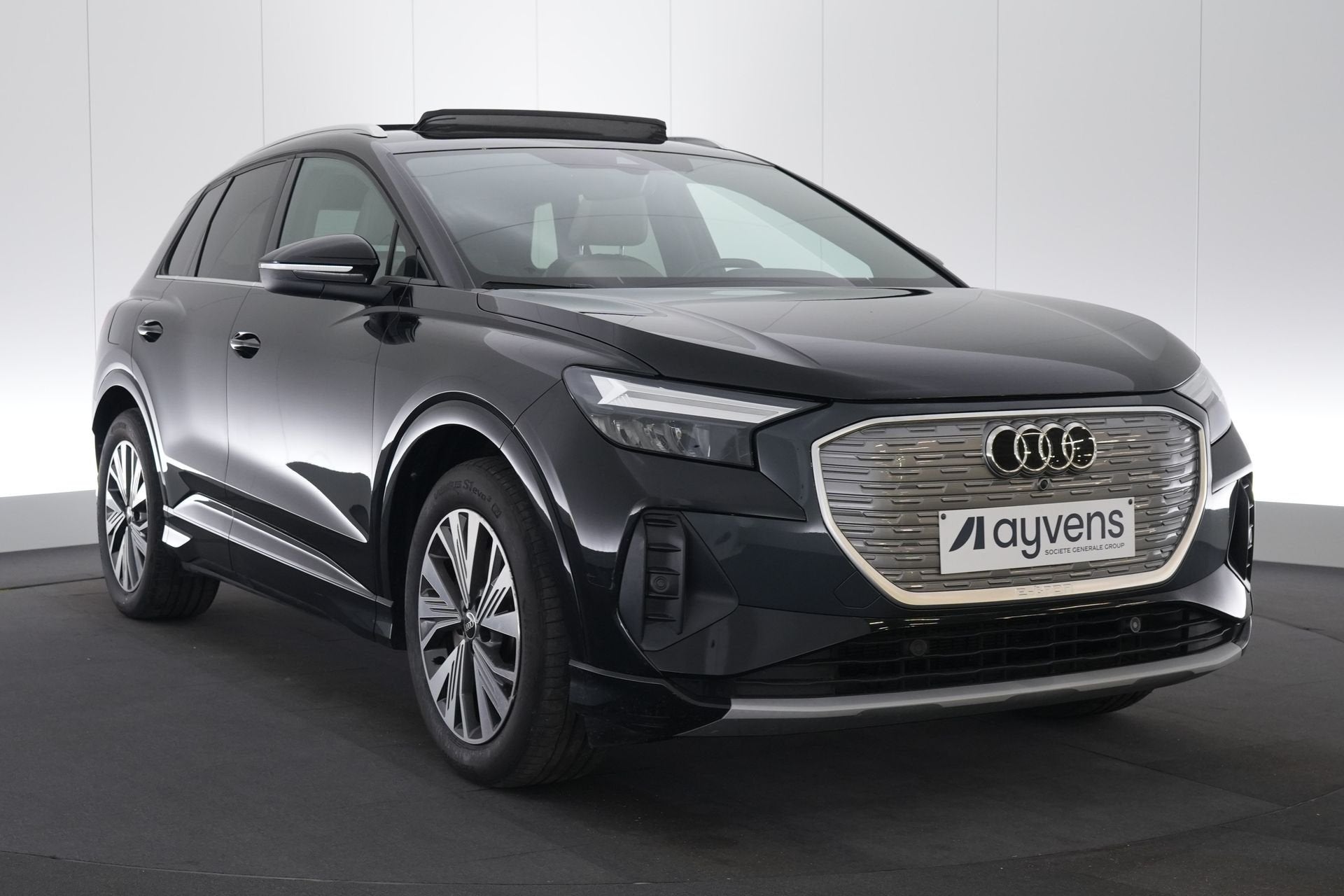 (2FFC716) AUDI Q4 E-TRON, Autos, Autres modèles, Achat, Phares entièrement LED, Entreprise