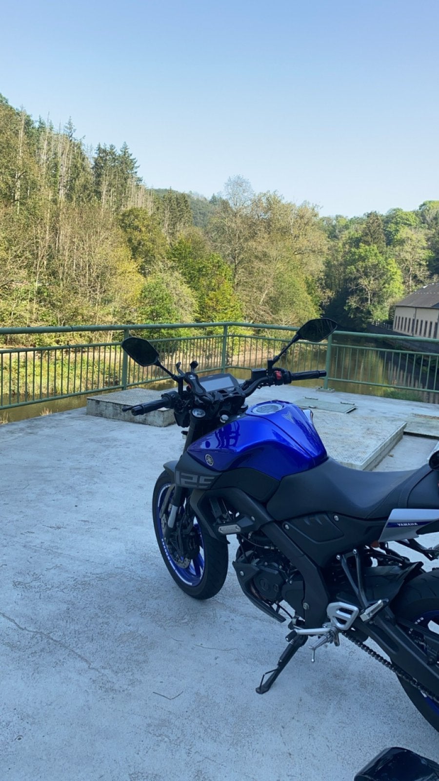 Mt 125, Motos, Enlèvement