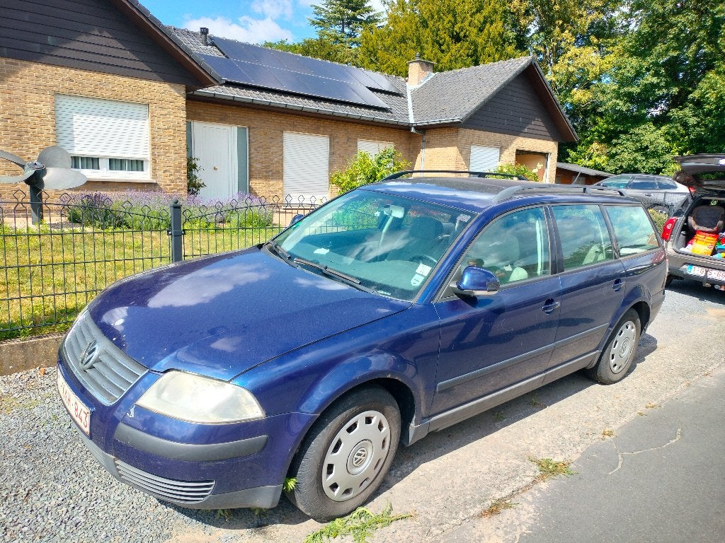 Volkswagen Passat 2004, Auto's, Volkswagen, Blauw, 5 deurs, Particulier, Passat