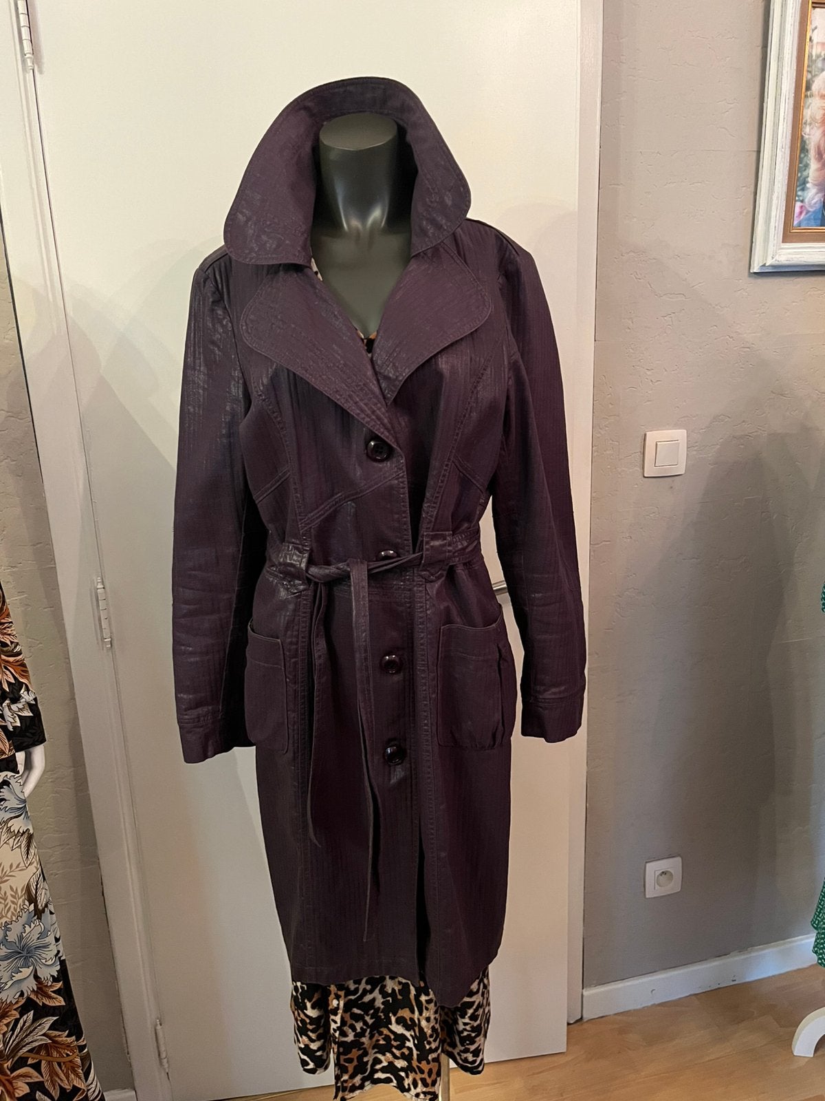 Paarse aubergine kleurige trenchcoat Melvin 42, Kleding | Dames, Ophalen of Verzenden, Maat 42/44 (L)