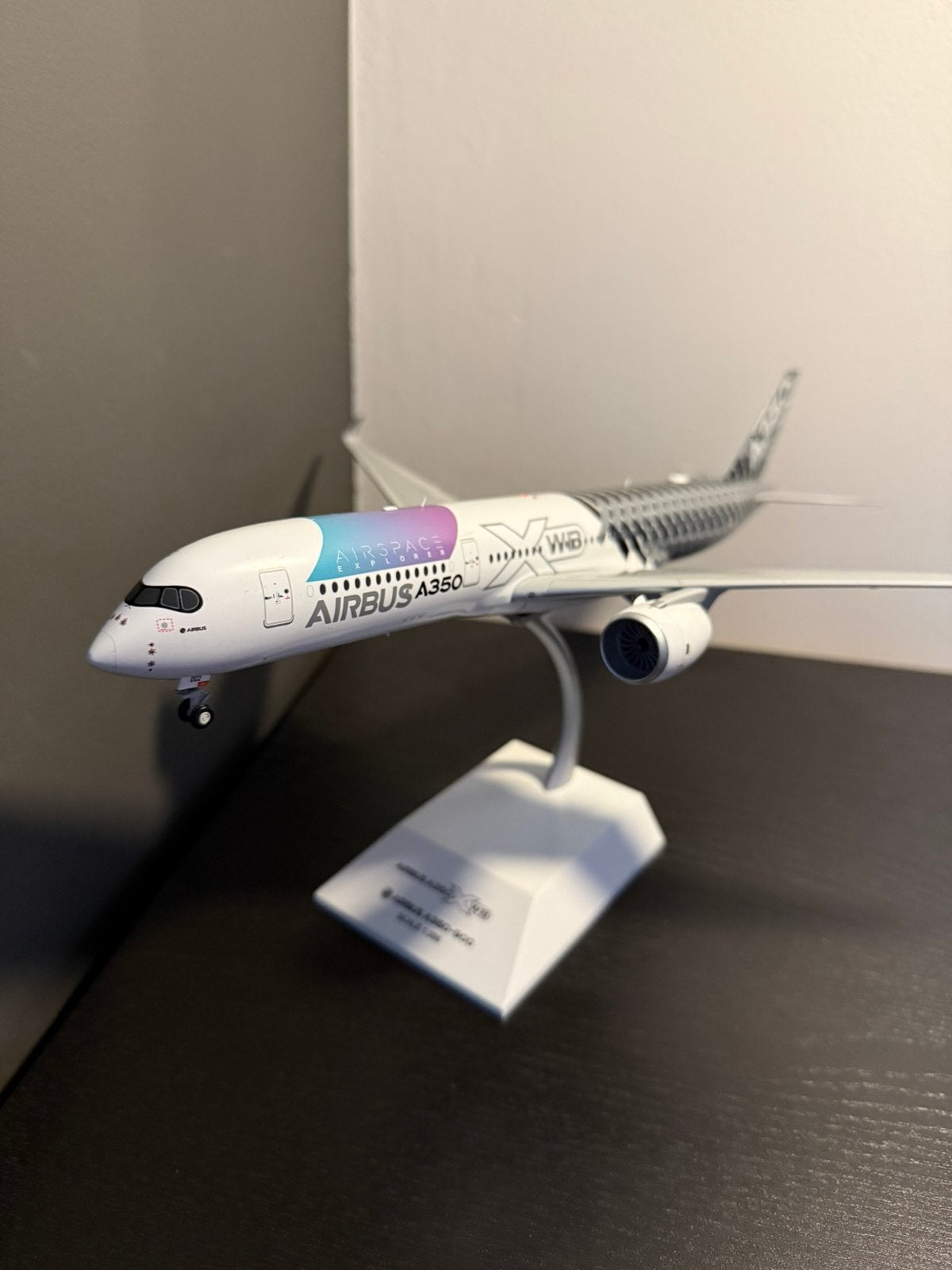 Airbus A350 Carbon Fiber JC Wings 1:200, Verzamelen, Ophalen of Verzenden, Nieuw, Schaalmodel