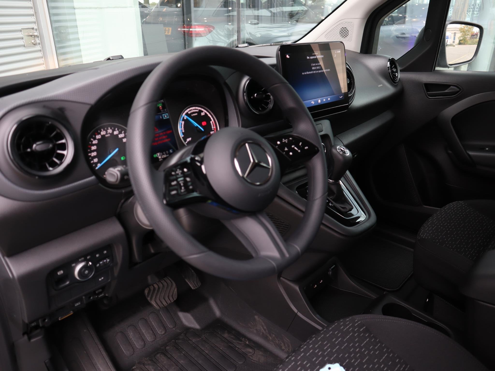 Mercedes-Benz eCitan 112 Pro L1 Business Solution 51 kWh, Autos, Argent ou Gris, Entreprise, 2 places, Noir