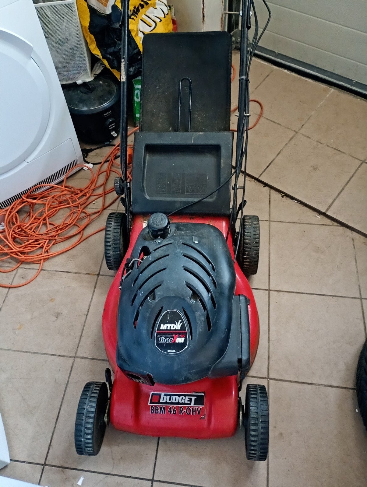 Tondeuse à gazon à essence MTD BBM 46 R-OHV en bon état, Enlèvement