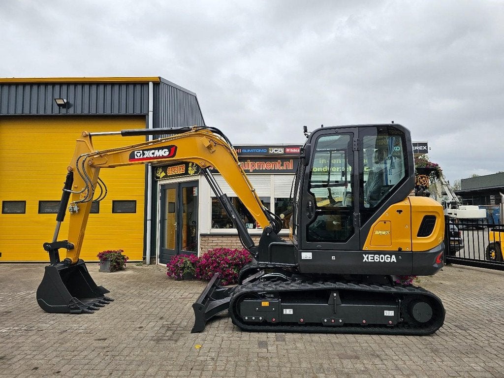XCMG XE60GA WE1368, Articles professionnels, Machines & Construction | Grues & Excavatrices, Excavatrice