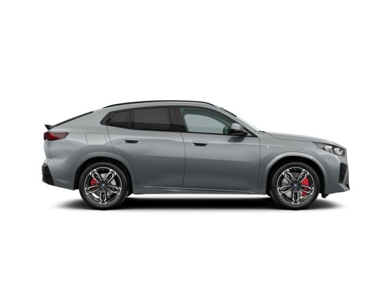 BMW iX2 eDrive20, Auto's, BMW, Automaat, X2, Zwart, 5 deurs