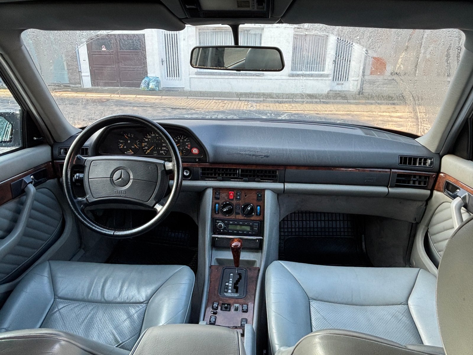 Merceds 300 SE 3L Benzine oldtimer automaat BJ 1990, foto 7