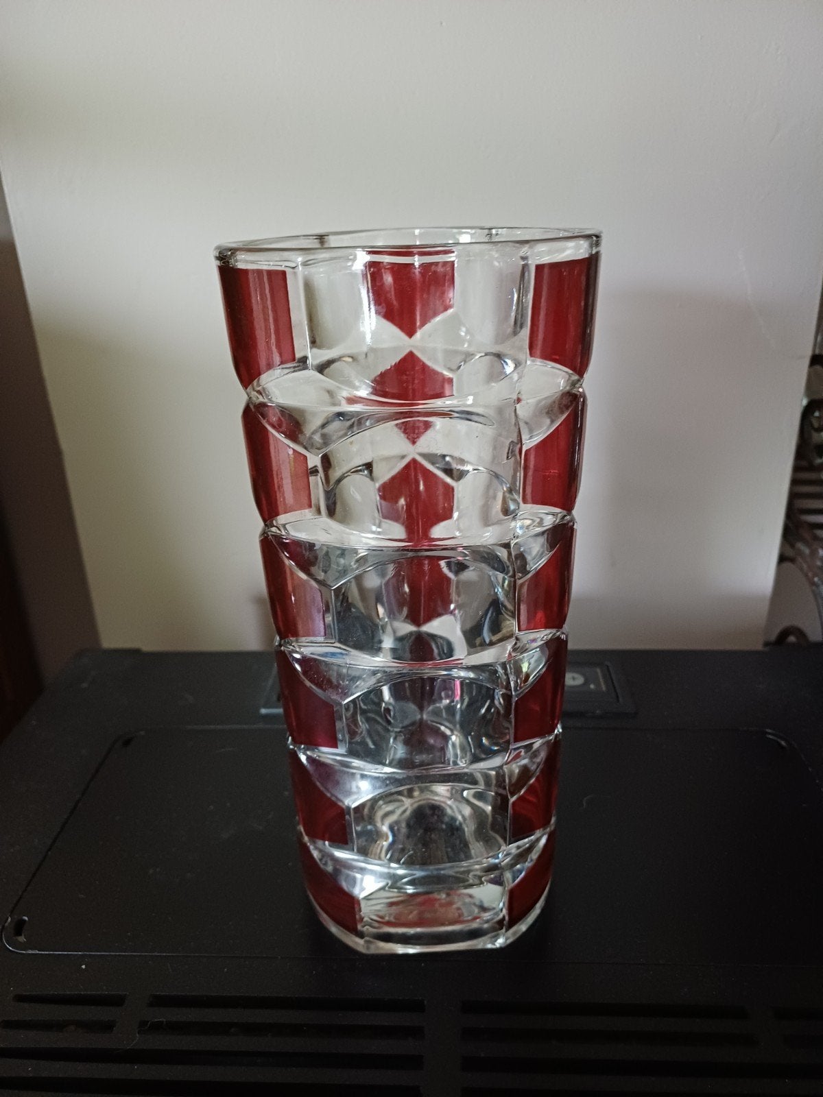 Vase vintage en vérité rouge et transparent, Enlèvement, Rouge, Verre