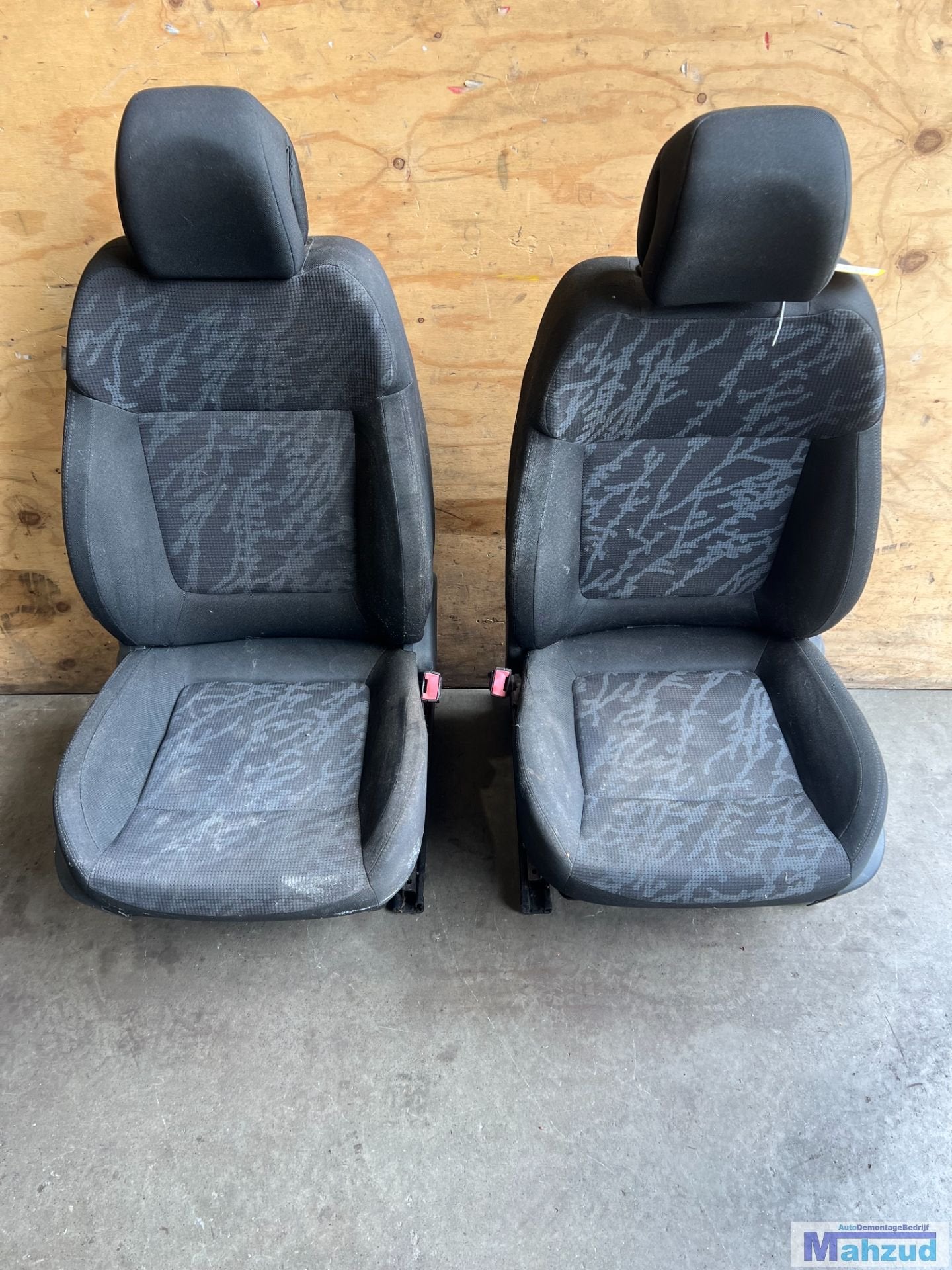 PEUGEOT 3008 1 Links rechts voor stoel 2009-2015, Auto-onderdelen, Taurusavenue 1
2132 LS  Hoofddorp, NL, Gebruikt, Contact.group@renault.com