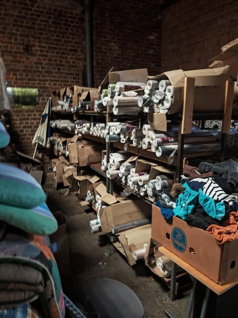 Groot lot behangpapier 3000 stuks, Ophalen