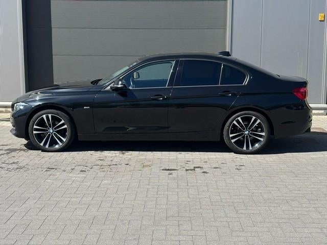BMW 318I pano dak camera LED, Auto's, BMW, 100 kW, 4 deurs, Achterwielaandrijving, Zwart