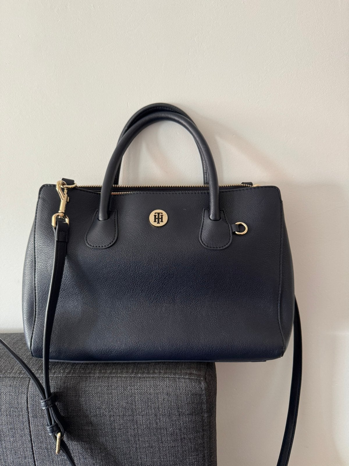 Sac à main et pochette Tommy Hilfiger, Enlèvement ou Envoi, Comme neuf, Rouge, Sac à main