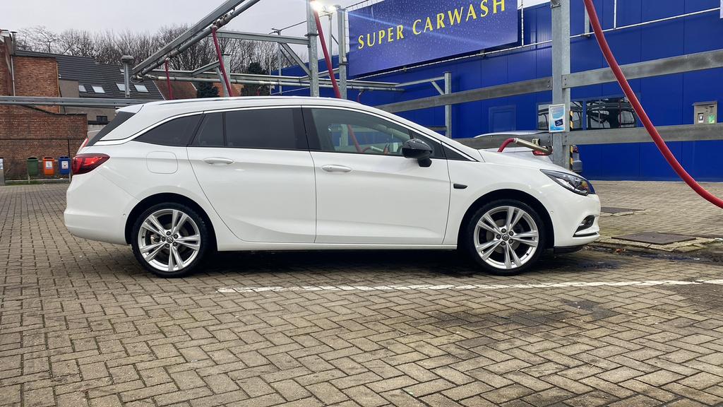 Innovation de l'Opel Astra Sports Tourer 1.4T, Enlèvement, Comme neuf