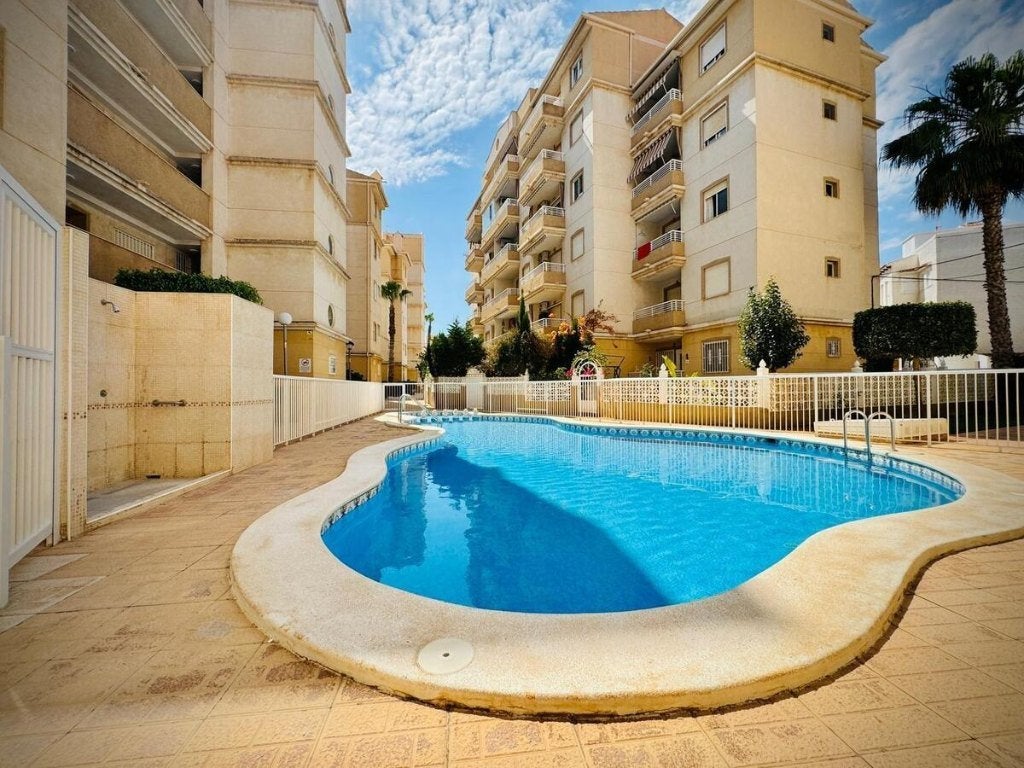 Gelijkvloers appartement Calas Blancas" in Torrevieja, Immo, Buitenland, Torrevieja, Spanje, 2 kamers, 60 m²