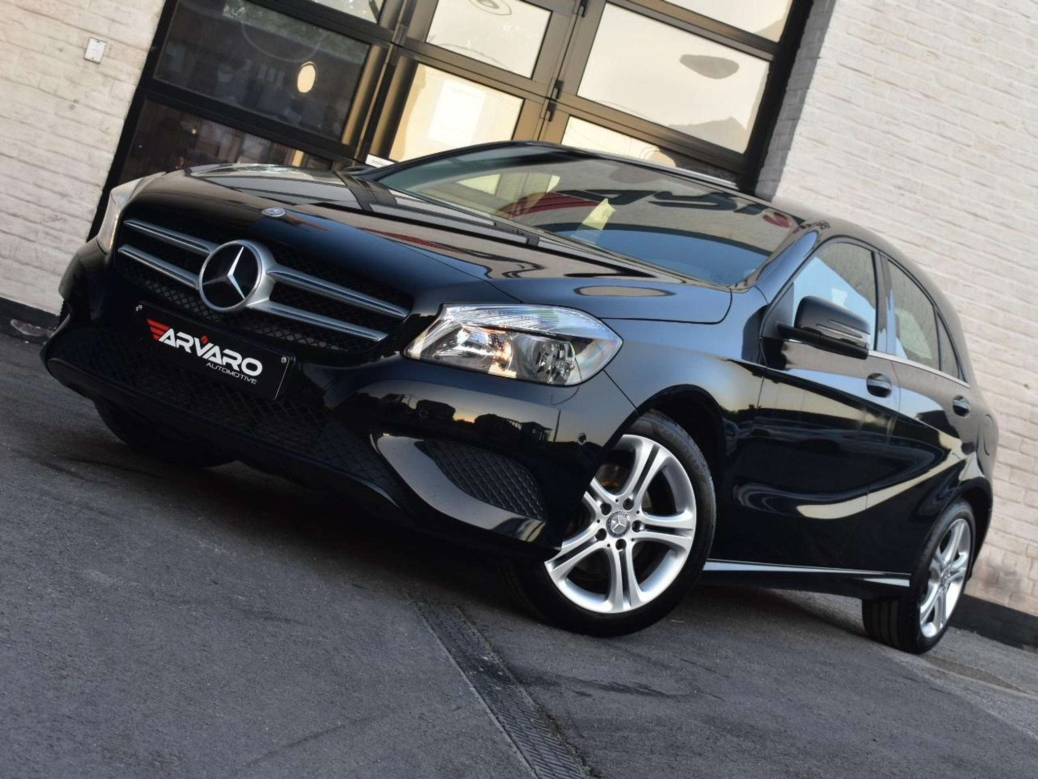 Mercedes-Benz A-Klasse 200 I Style / Sportzetels / Leder / P, Auto's, Voorwielaandrijving, Gebruikt, 4 cilinders, Zwart