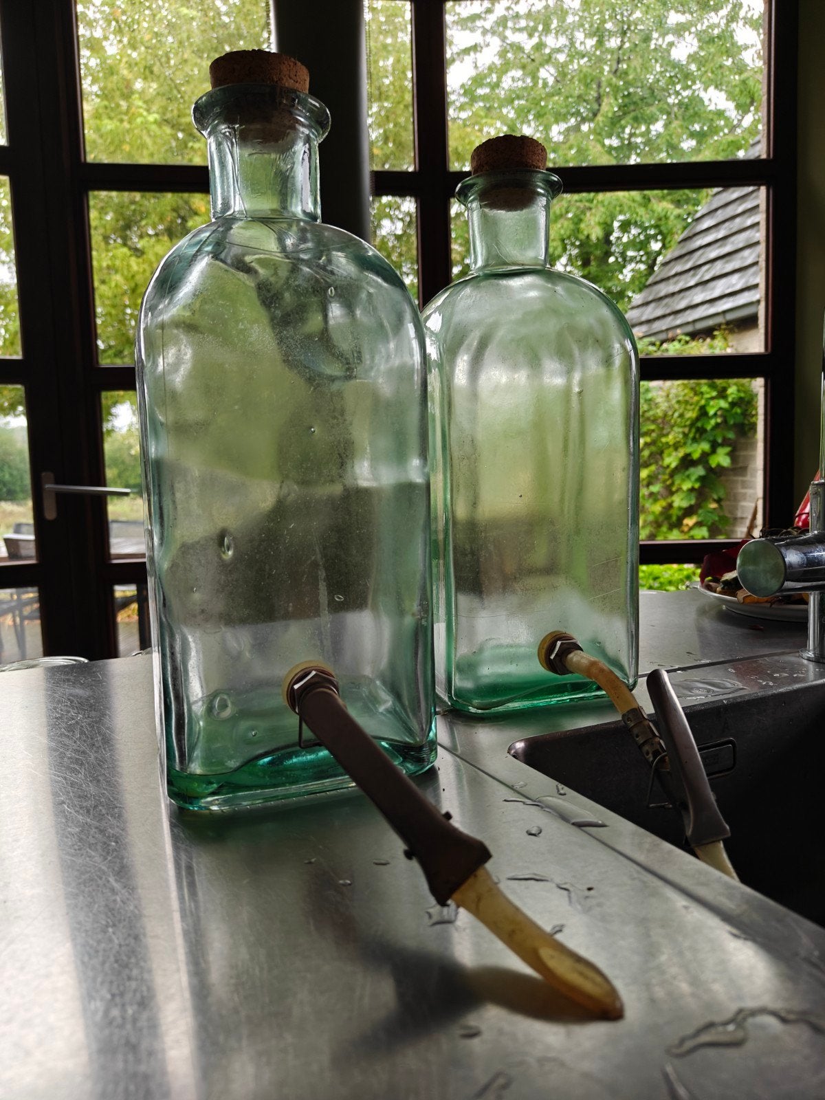 2 glazen olieflessen (5 liter), Ophalen, Nieuw, Glas, Landelijk